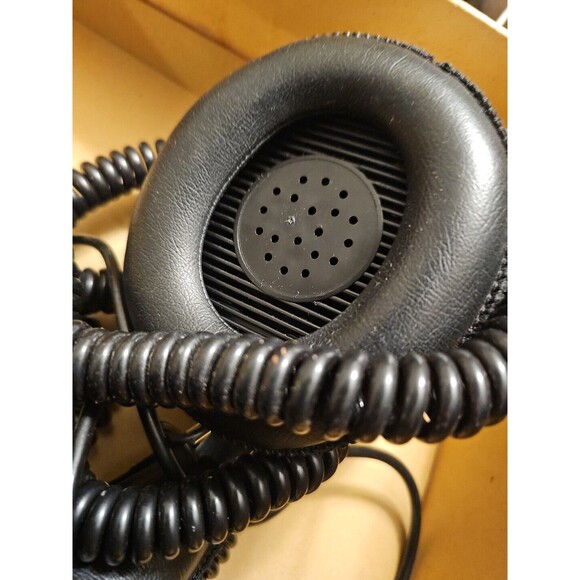 SONIC IV HeadPhones + Master Control Center + Original Box Rare tested working - Picture 10 of 16